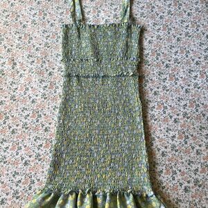 Love Tree Green Smocked Ruched Midi Dress